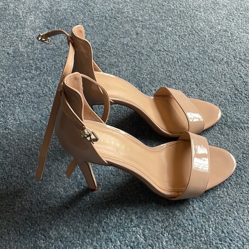 Nude heels